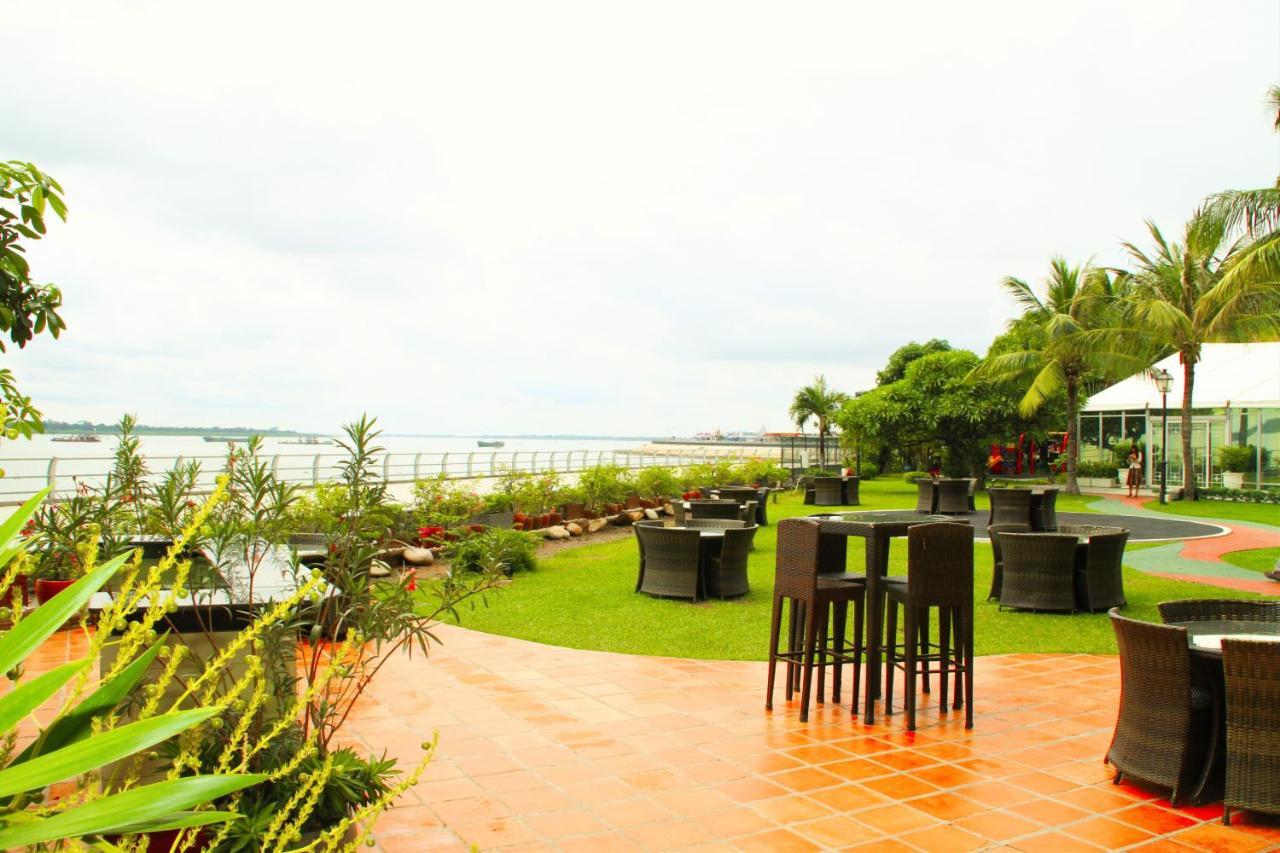 Himawari Hotel Apartments Phnom Penh Esterno foto
