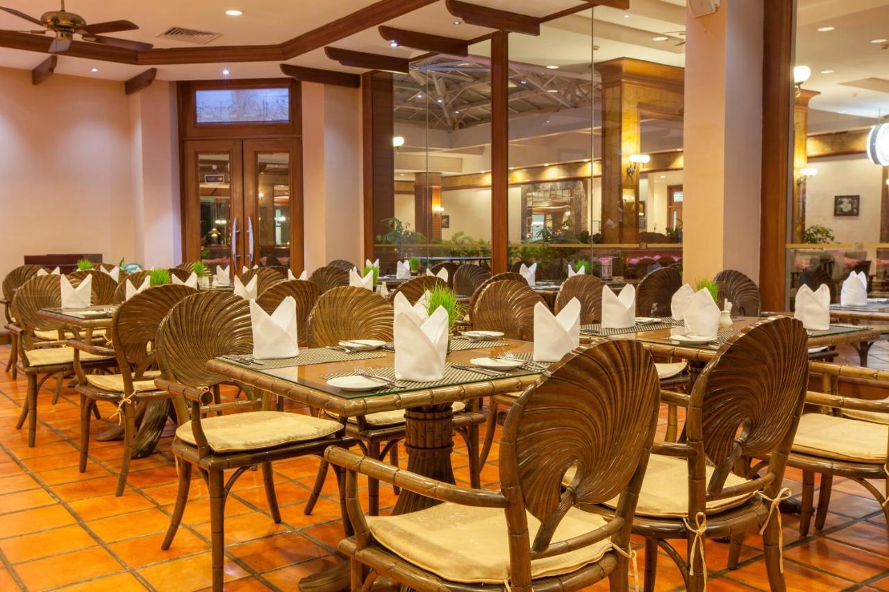 Himawari Hotel Apartments Phnom Penh Esterno foto